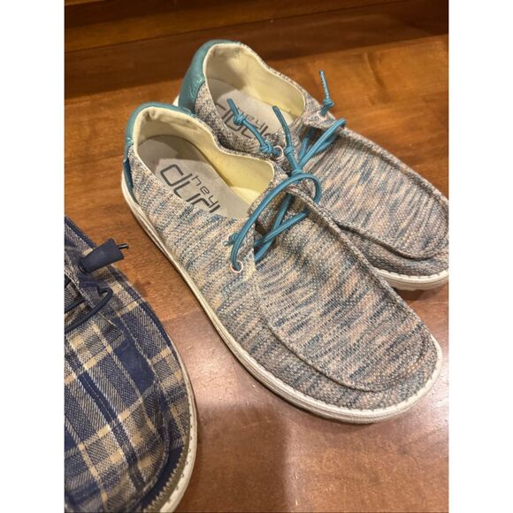 Woman’s hey dude, sneaker bundle size 8 - Picture 3 of 8